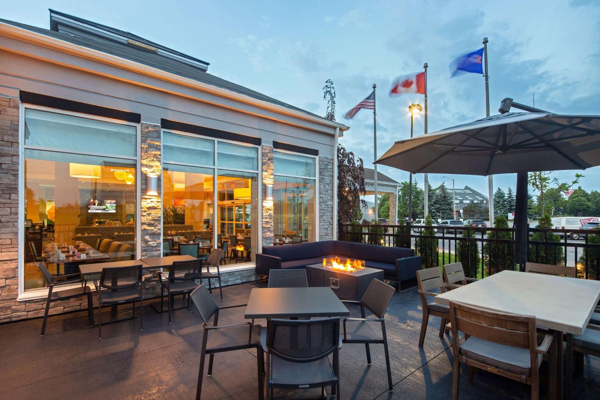 Hilton Garden Inn Toronto-Oakville Eksteriør bilde